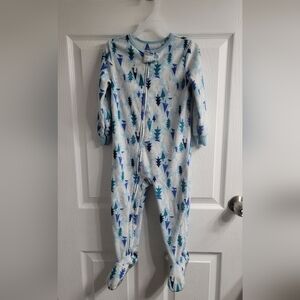 #523 Oshkosh Bigosh Yeti Onesie sz 3T